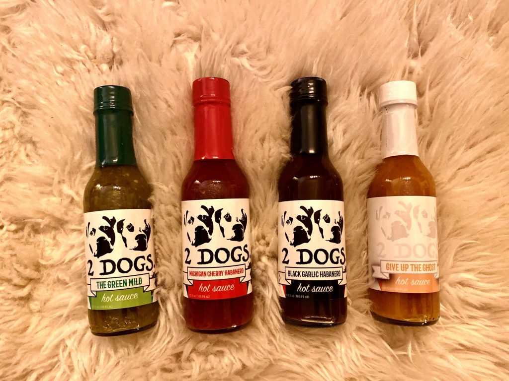 Products 2 DOGS hot sauce